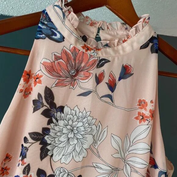 Vince Camuto Sz 8, Pink Floral Halter Mini Dress, Used Great Condition - Picture 4 of 10